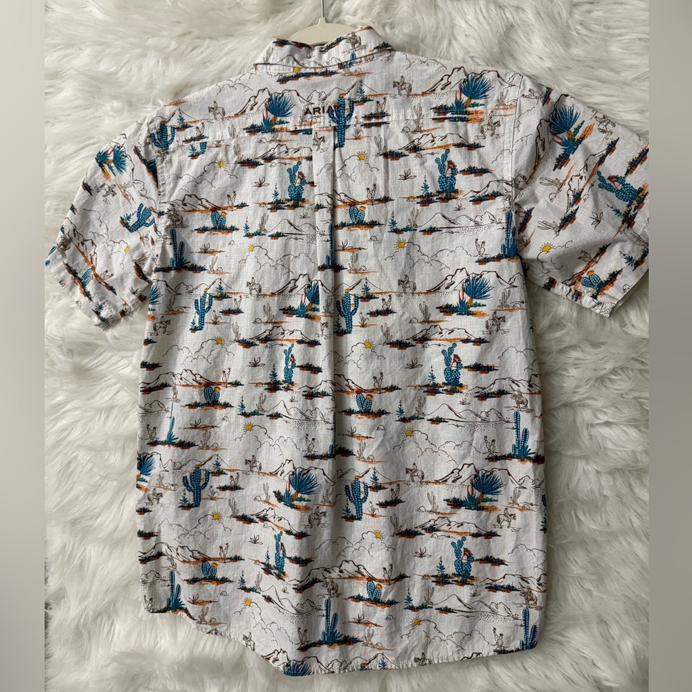 Ariat White Short-Sleeve Desert Cactus Print Shirt - Picture 6 of 6